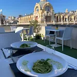 ゲストハウス Domus Victoria ジェノヴァ