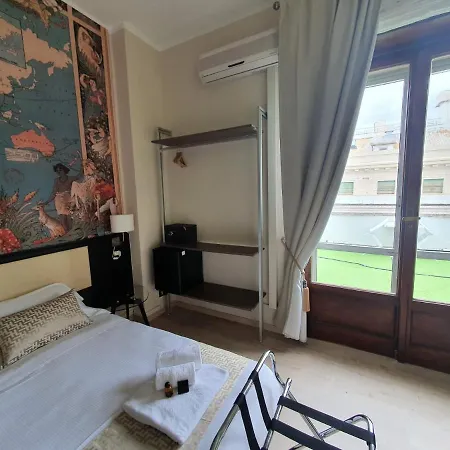 Pensión Domus Victoria 4*